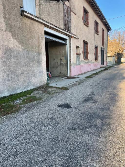 Villa Maison Mitoyenne De Campagne. Proche Autoroute A7. Pour Visiter La Dombes, Lyon Montluel Exterior foto